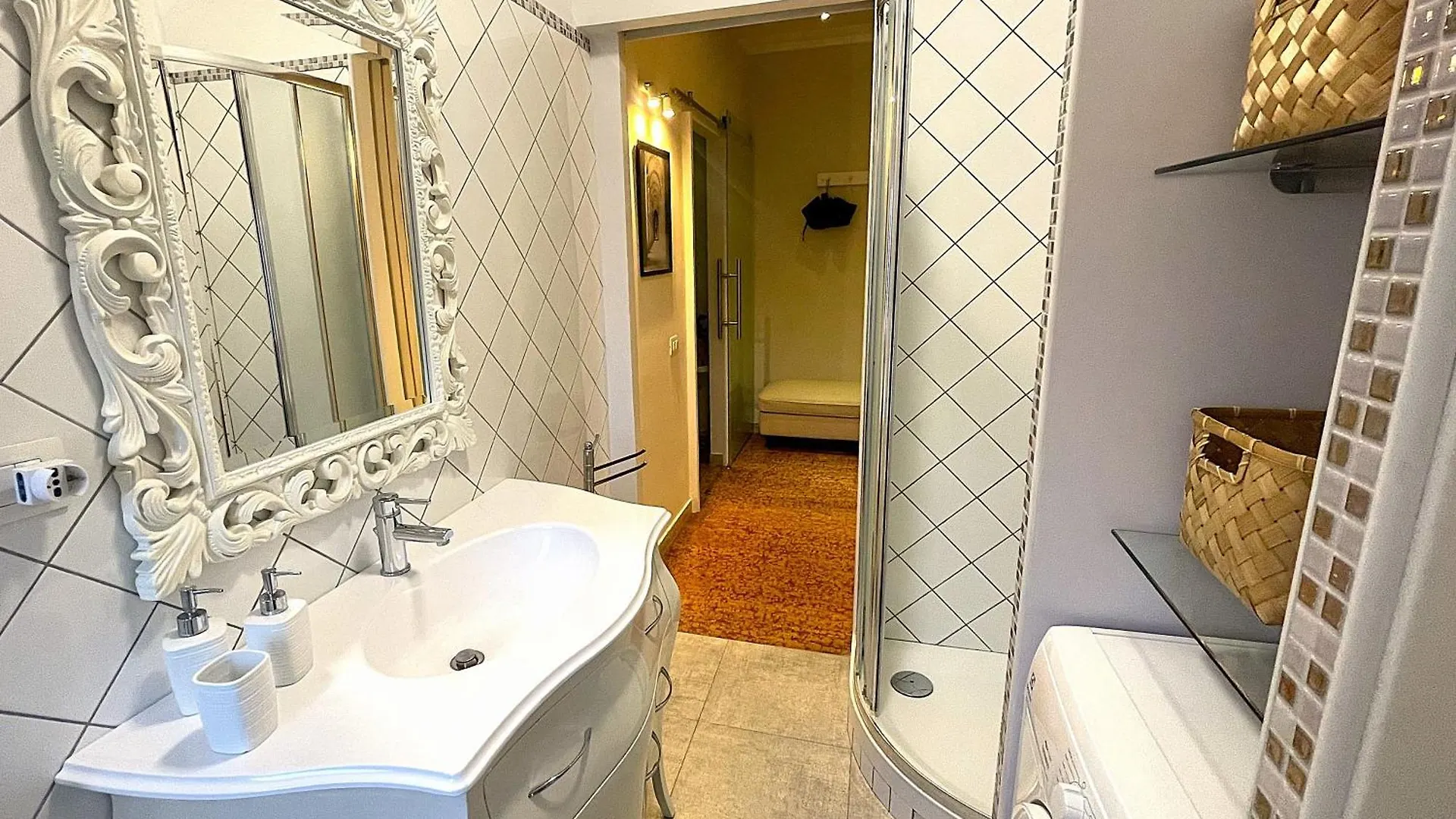 La Casa Libre Metro A Colli Albani 350 M Apartment Rome